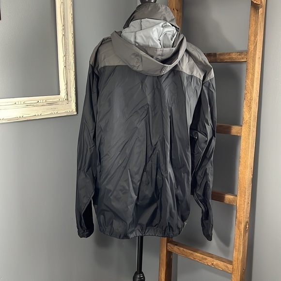 Columbia Mens 2X Windbreaker Jacket Blk/Gray Nylon Hooded Mesh Lining Activewear - Picture 6 of 6
